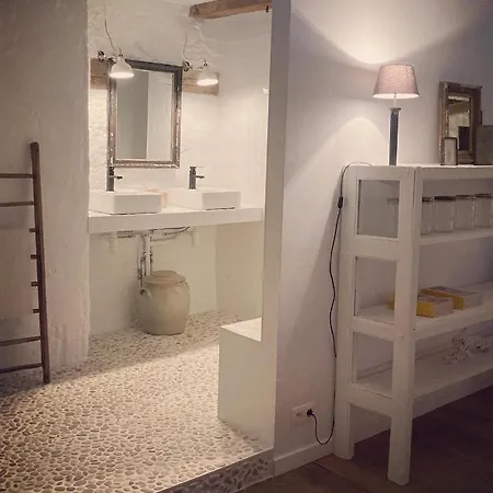 Chateau De Cours * Sénezergues