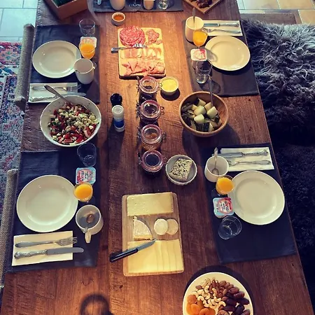 Chateau De Cours Couette-café Sénezergues